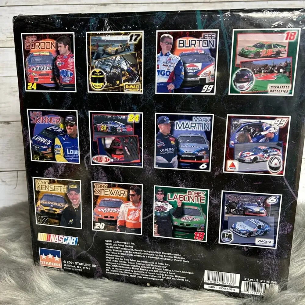 2002 Superstars of NASCAR 16 month Wall Calendar sealed